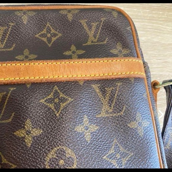 Louis Vuitton Canvas Danube - Picture 2 of 10